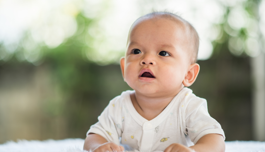  ubun-ubun bayi, ubun-ubun bayi baru lahir, cara merawat ubun-ubun bayi, penutupan ubun-ubun, ubun-ubun cembung dan cekung, pertumbuhan kepala bayi, Bunda, 